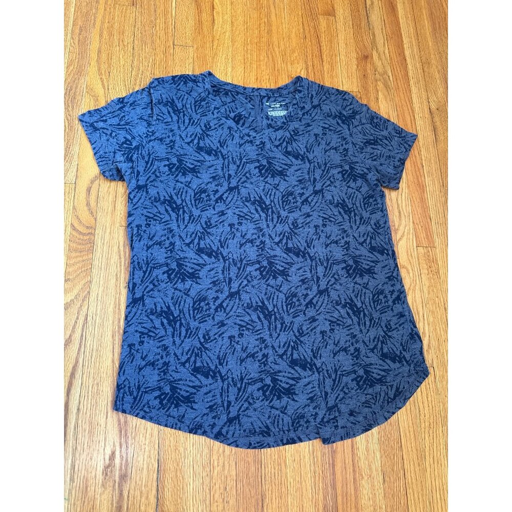 Tek Gear DryTek Large Blue Print Short Sleeve Women’s Shirt